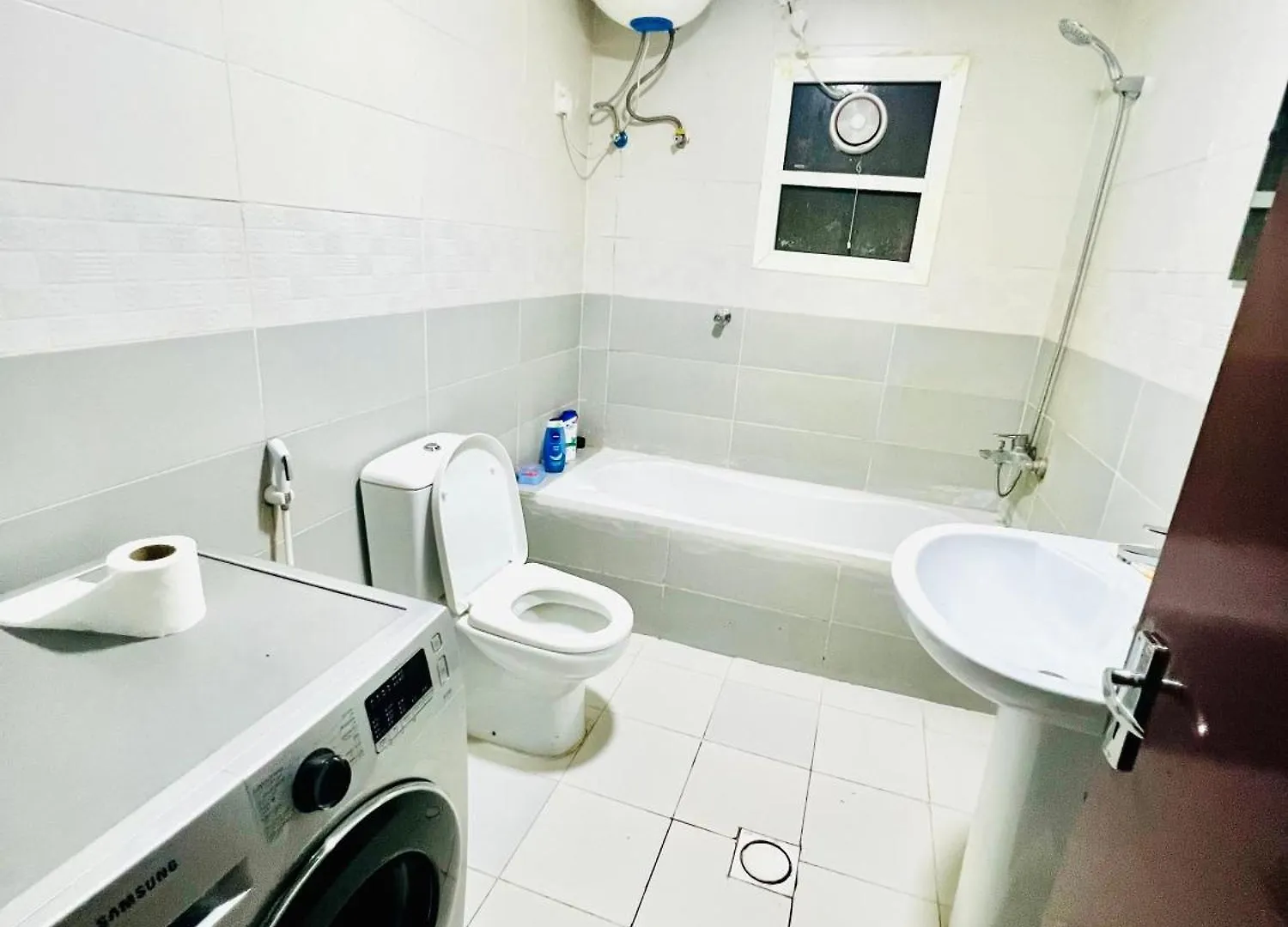 Homestay Sam Home Sharjah